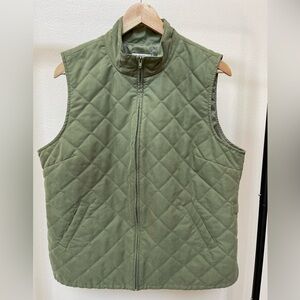 Orvis Green Quilted Vest with Pockets, Women’s size Large